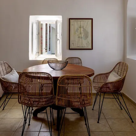 Revelis Villa & Canava-2